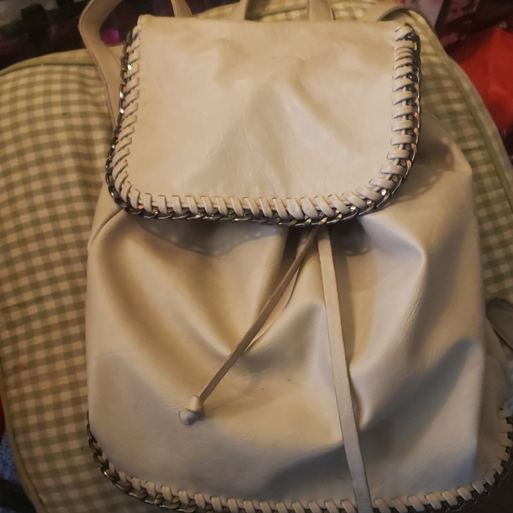 Purses - Picture 5 of 6